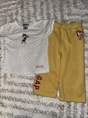 3T GAP x Minnie Mouse Two-Piece Set - White Polka Dot Tee & Mustard Pants